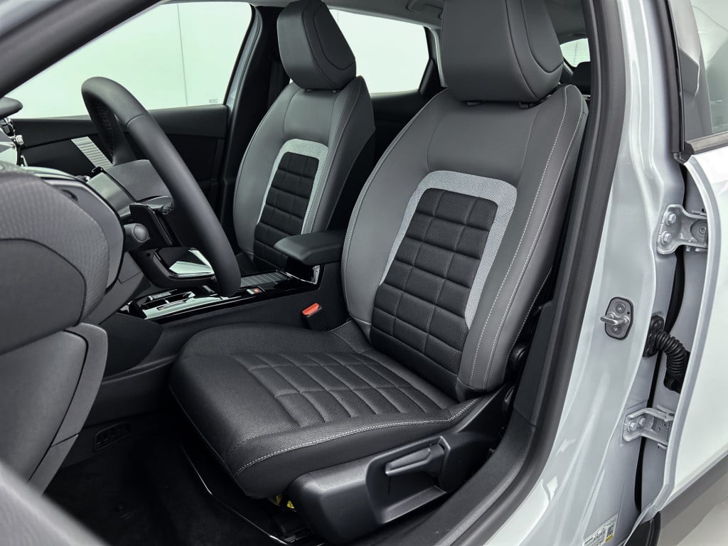 Citroen C4 hybrid 136pk automaat business private lease € 489,- pm - 48mnd 