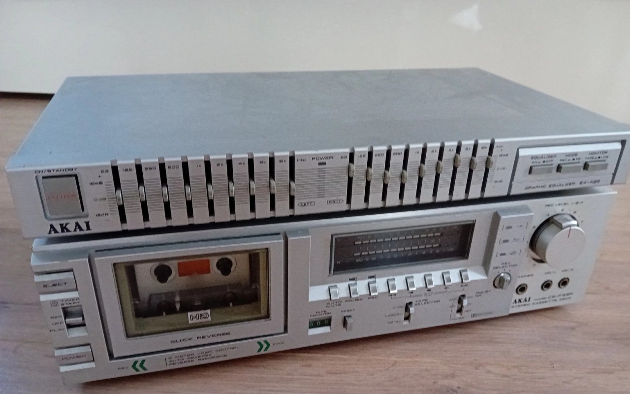 Vintage akai CS-F33R cassettedeck.