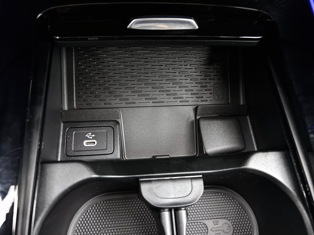 Mercedes-Benz Gla-klasse 180 business solution amg | trekhaak | parkeerpakk