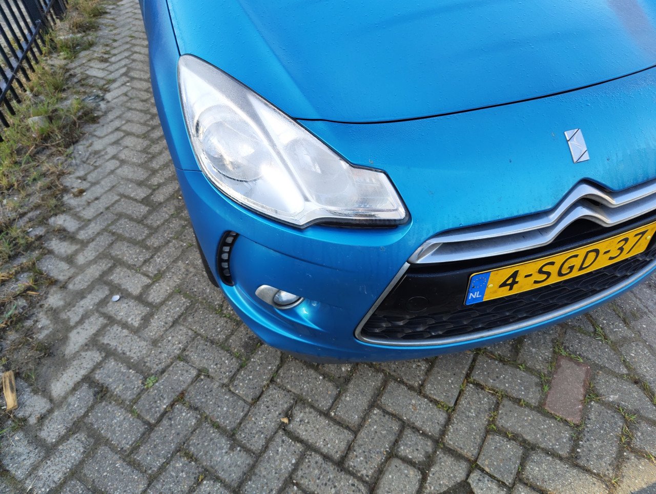 Te koop: Citroën DS3 1.2 VTi Benzine – Blauw/Zwart – APK tot eind juni 2026