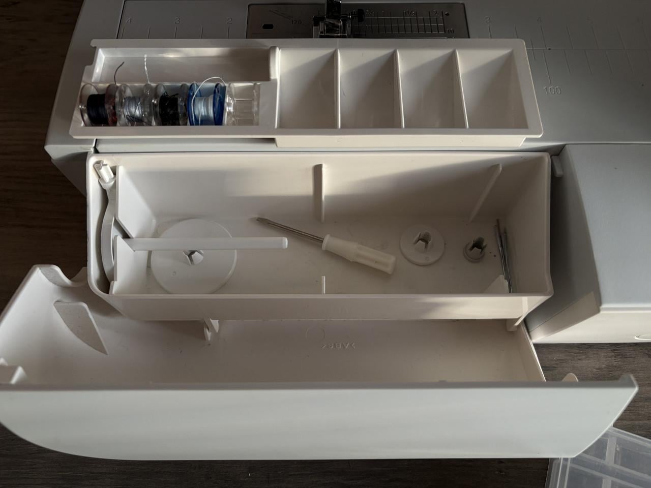 Janome Skyline S5 Naaimachine, complete set (quilten+trolley)