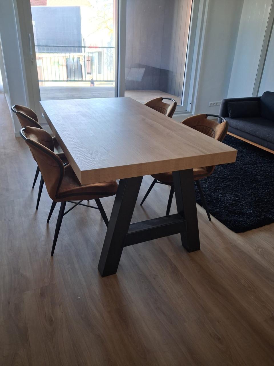 Eettafel - gereserveerd