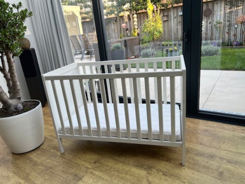 Kinderledikantje (IKEA) wit