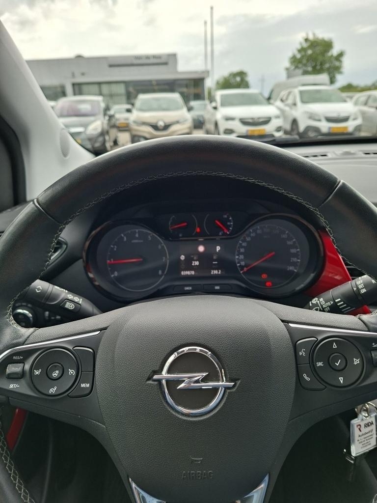 Opel Crossland X 1.2 turbo gs line