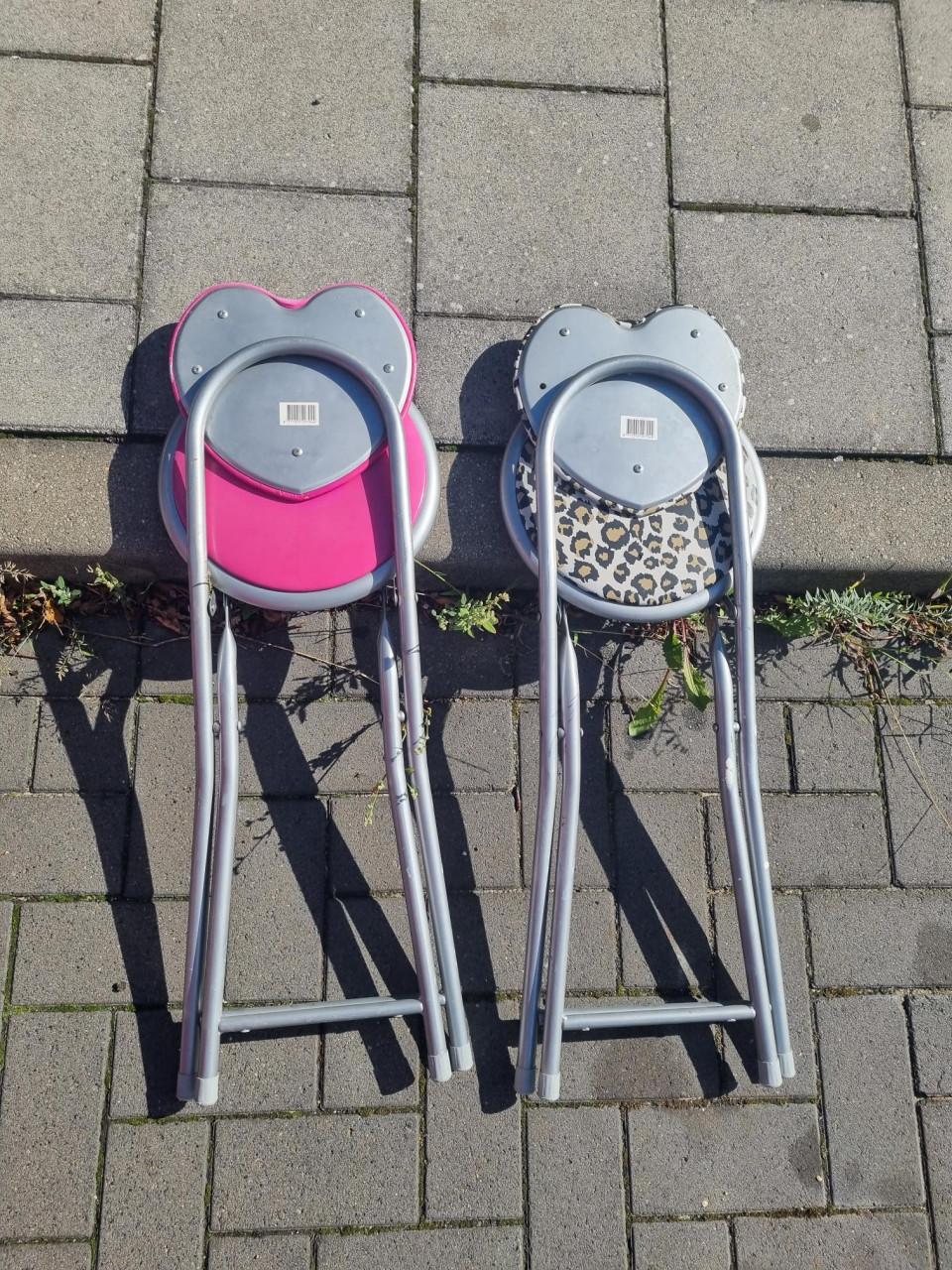 Tuinstoeltjes /  terrasstoeltjes opklapbaar setje HARTJES