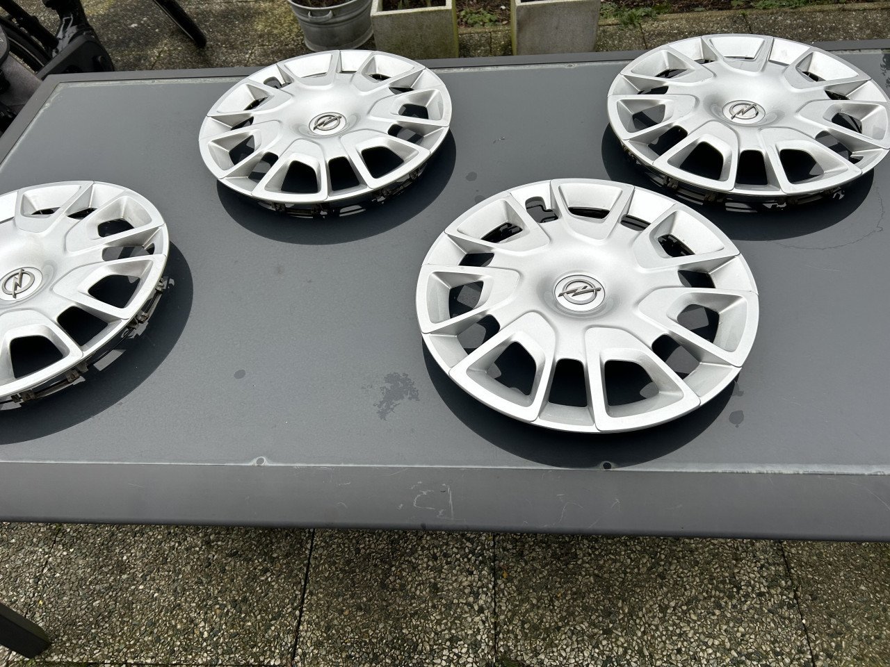Stalen velgen en wieldoppe