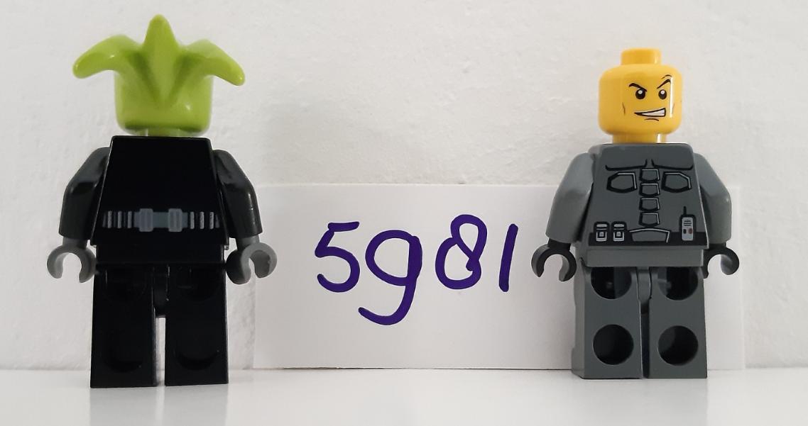 LEGO Space Police Raid VPR 5981: met Space Police Commendant en Rench alien