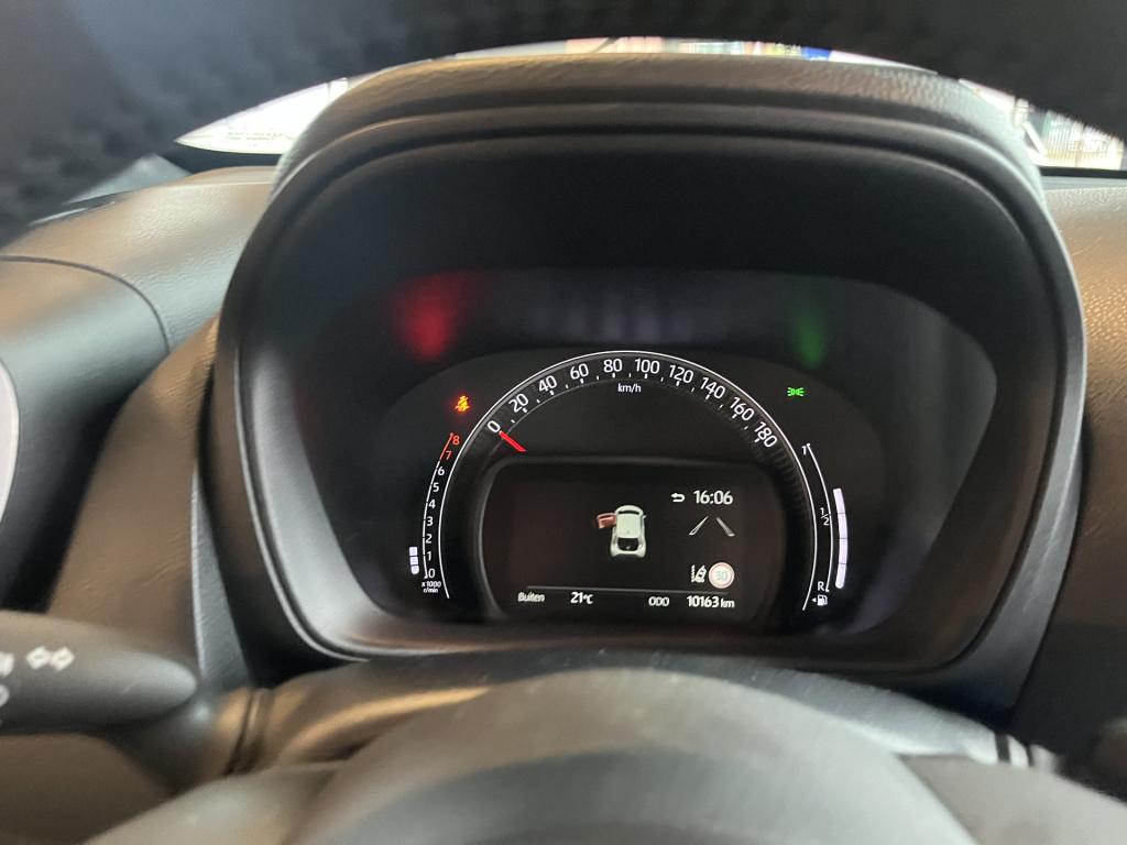 Toyota Aygo X 1.0 vvt-i mt jbl