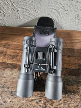 Mooie krachtige rubberen Verrekijker 12x32 met tasje