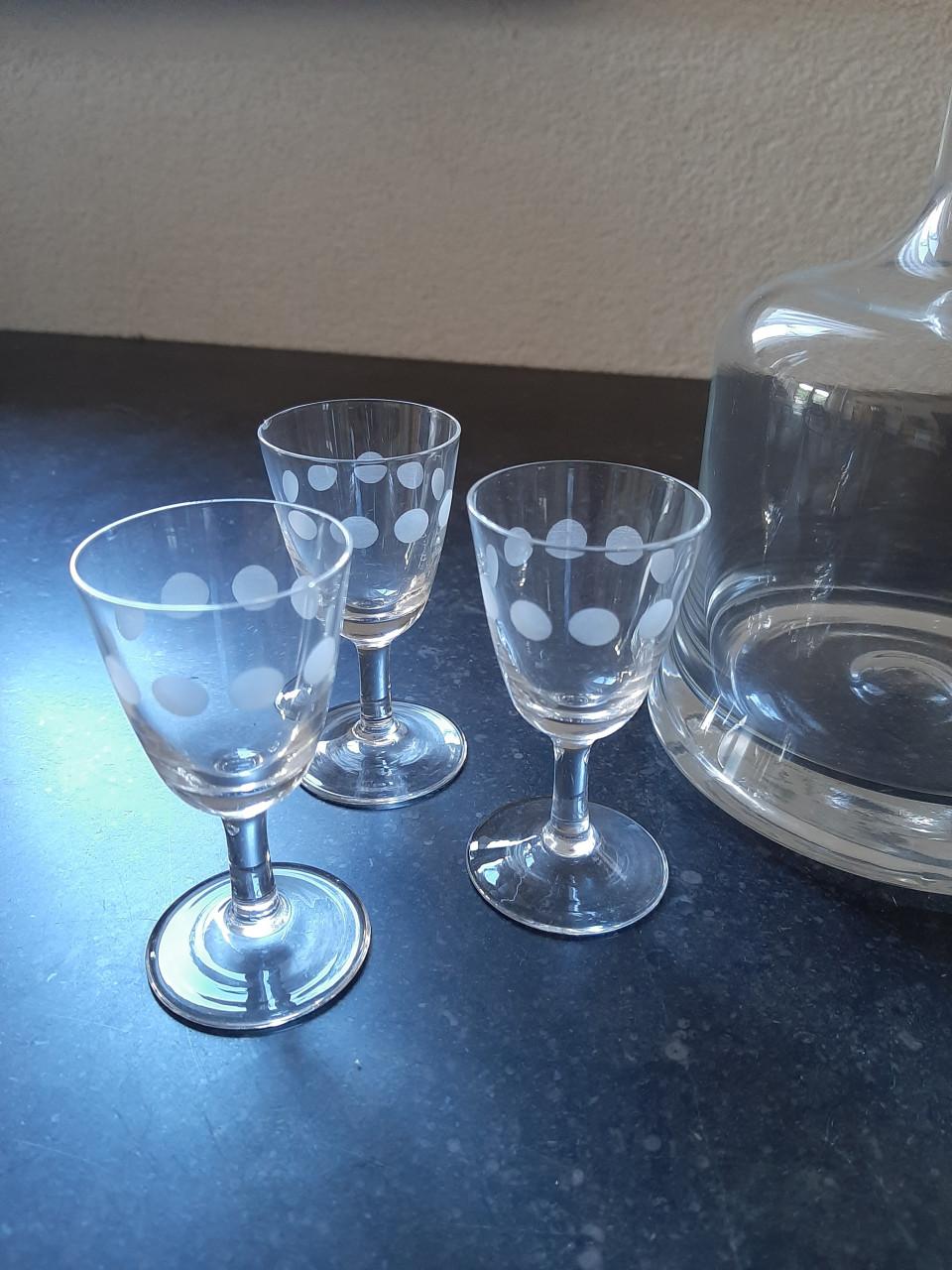 Karaf met 6 borrelglaasjes