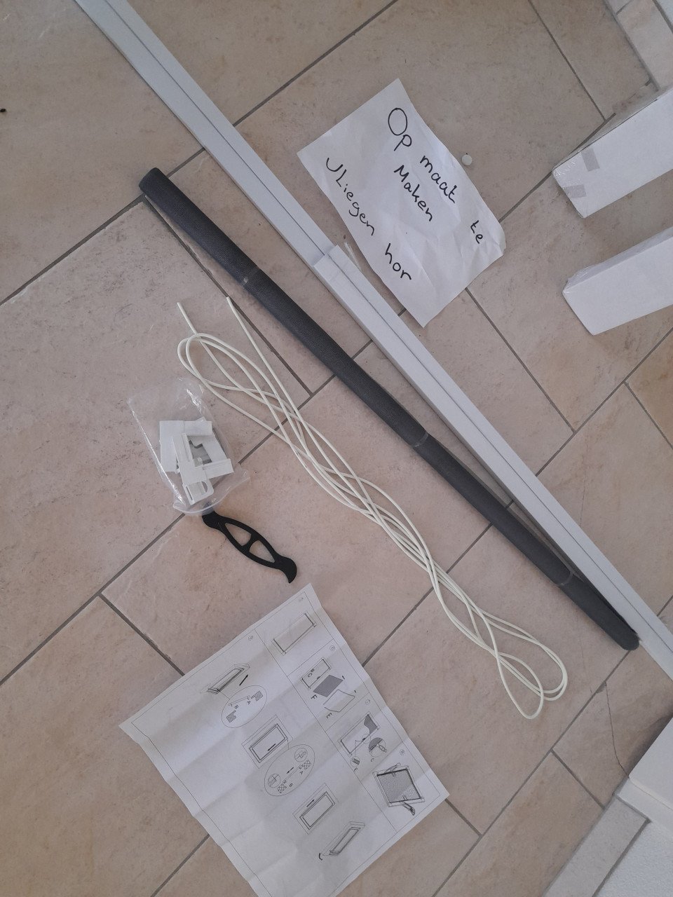 Raam hor 100 x 150  ( nieuw ) op maat te maken!