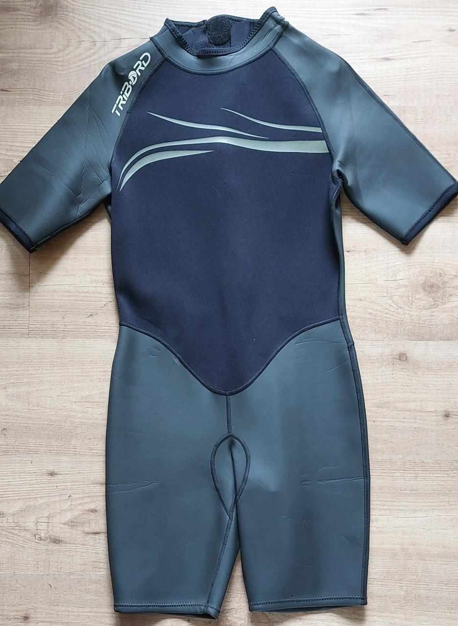 Shorty Zwart maat 50 L-XL  voor in het zwembad