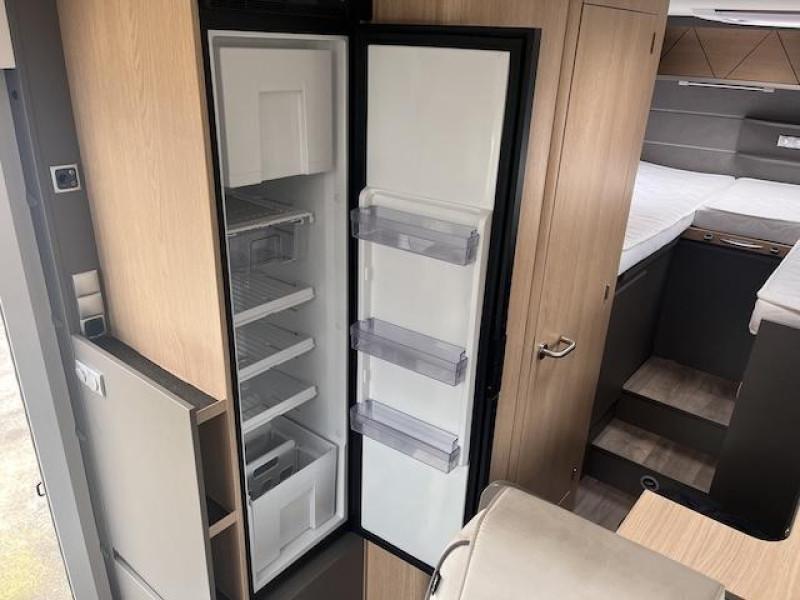 LMC Tourer T660 165pk lengte bedden en hagelbestendig!