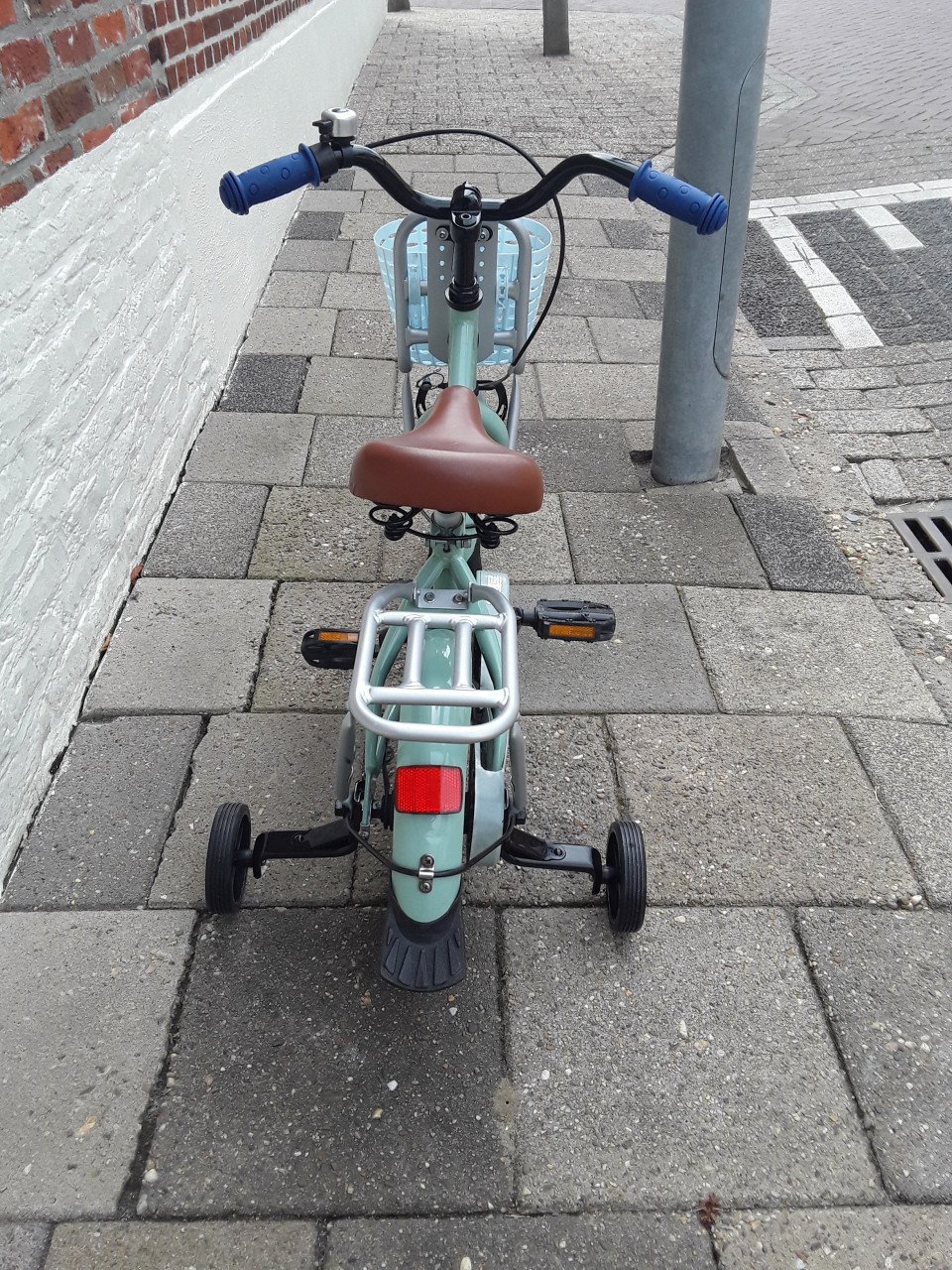 Te koop een mooi zgan meisjes fietsje