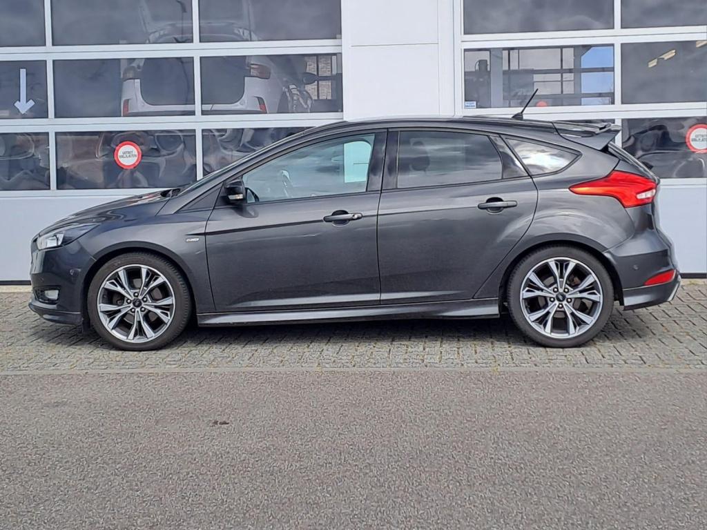 Ford Focus 1.5 st-line 182 limited edition