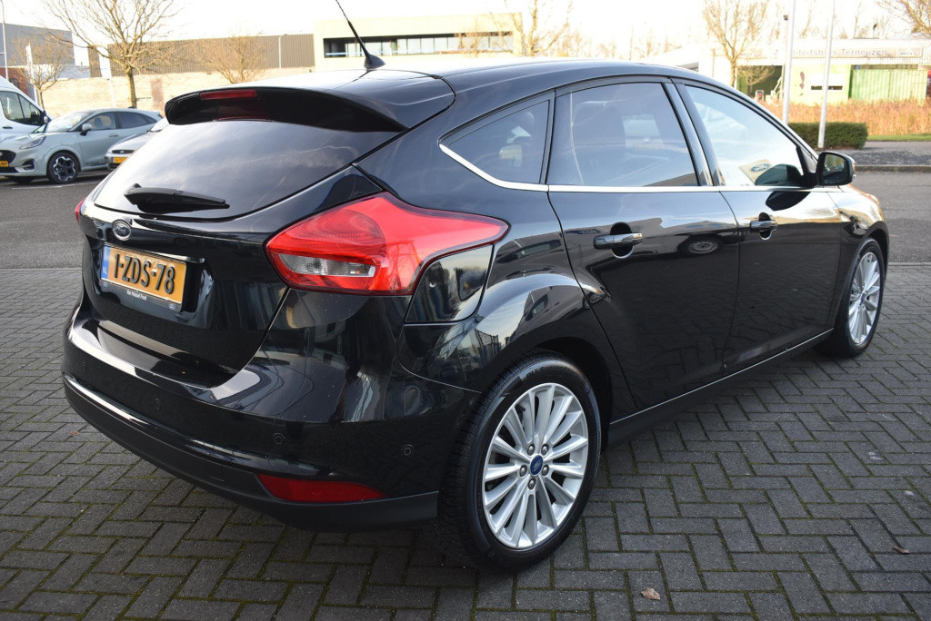 Ford Focus 1.0 titanium edition | climate control | cruise control | parkee