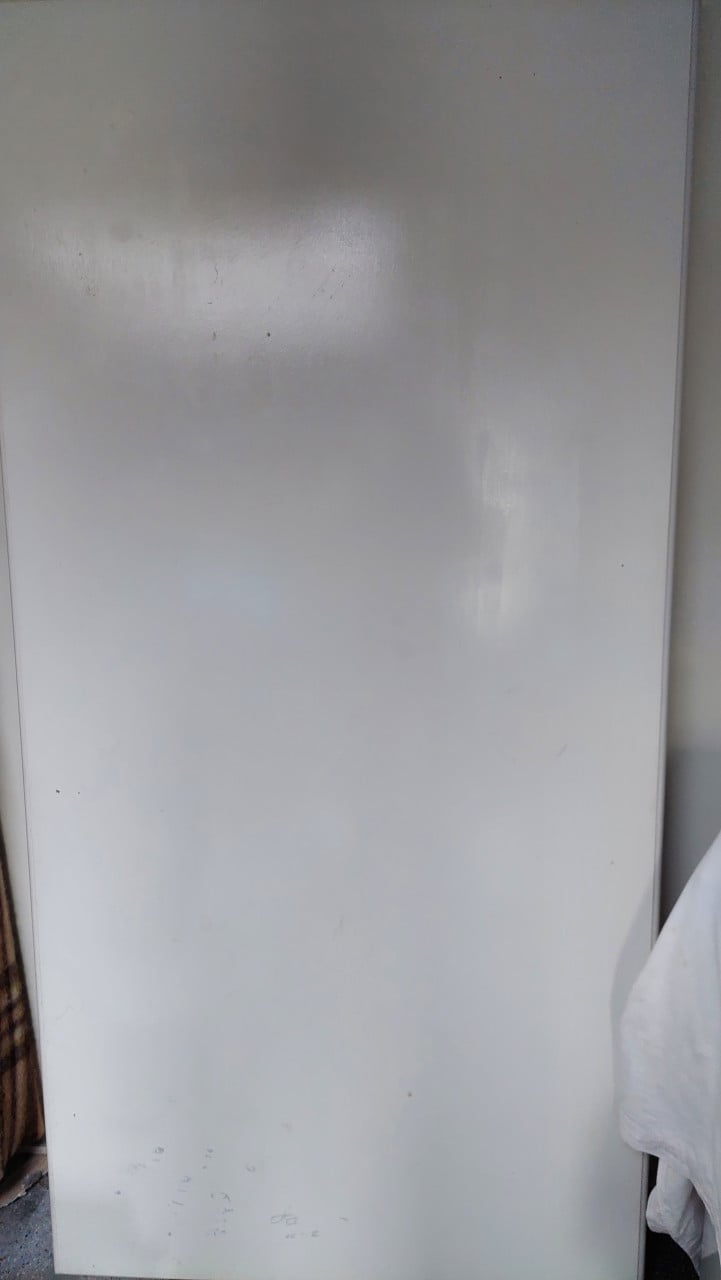 Witte MDF eettafel