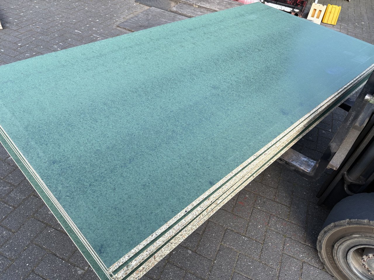 Linospan vochtwerende platen V313 18mm 122x244