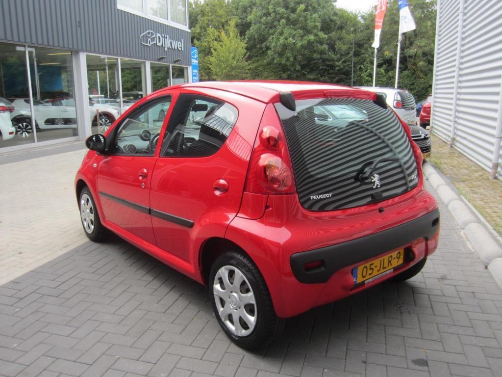 Peugeot 107 1.0i 12v sublime 5-drs airco nieuwe apk