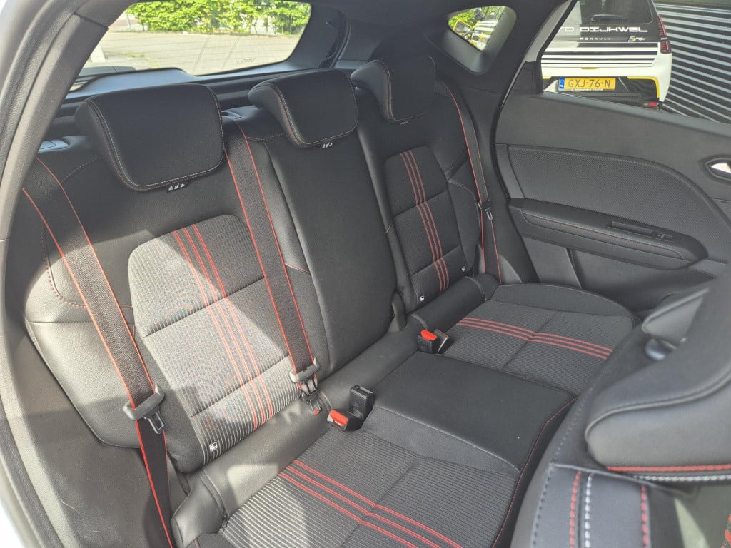 Renault Captur 1.6 e-tech full hybrid 145 r.s. line