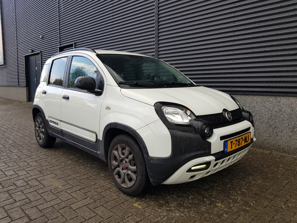 Fiat Panda 1.0 hybrid launch edition