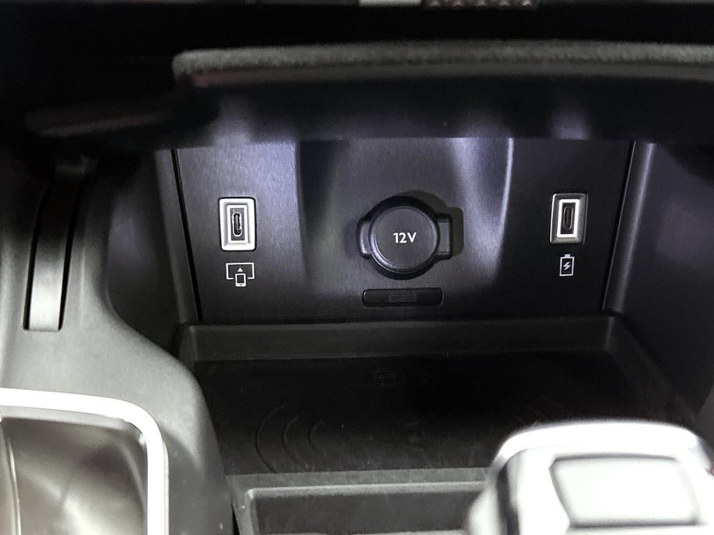 Ds Ds 7 e-tense 300pk 4x4 performance line+ | alcantara | 20" lichtmetaal |