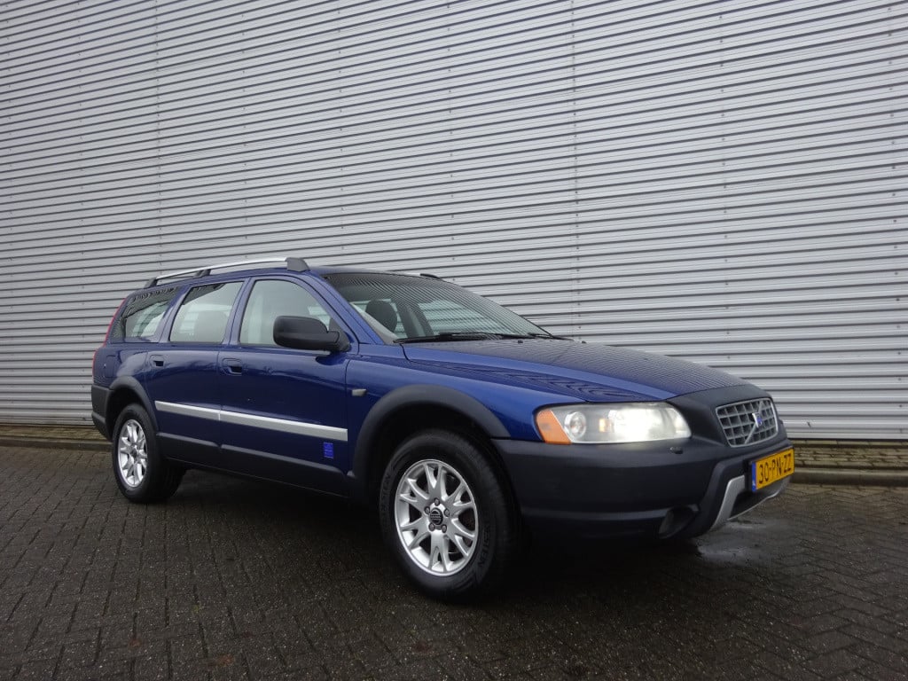 Volvo V70 cross country 2.4 t geartr. comf. 4wd automaat airco / stoelverw.