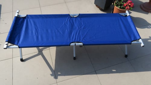 OPVOUWBAAR CAMPINGBED met draagzak.