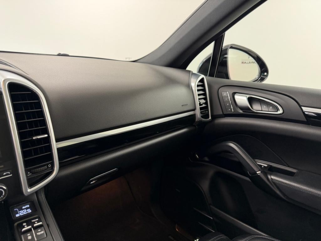 Porsche Cayenne 3.0 s e-hybrid platinum edition | dealer ond. | org. nl | l