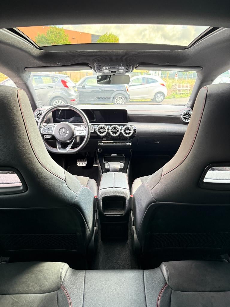 Mercedes-Benz Cla 250 e amg premium plus night - full option