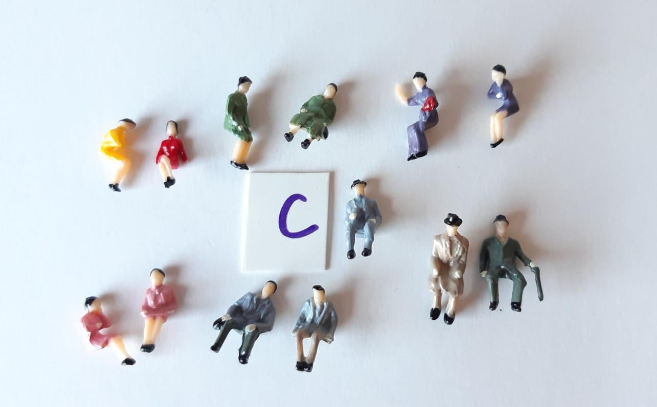 H0 Passagiers / Zittende Figuren / Poppetjes