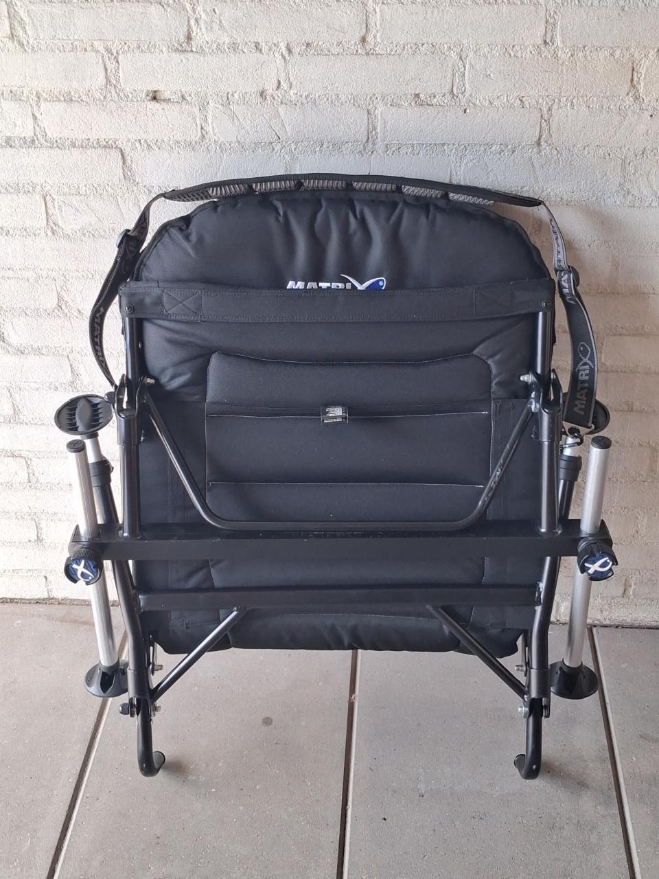 Matrix DeLuxe accessory chair.