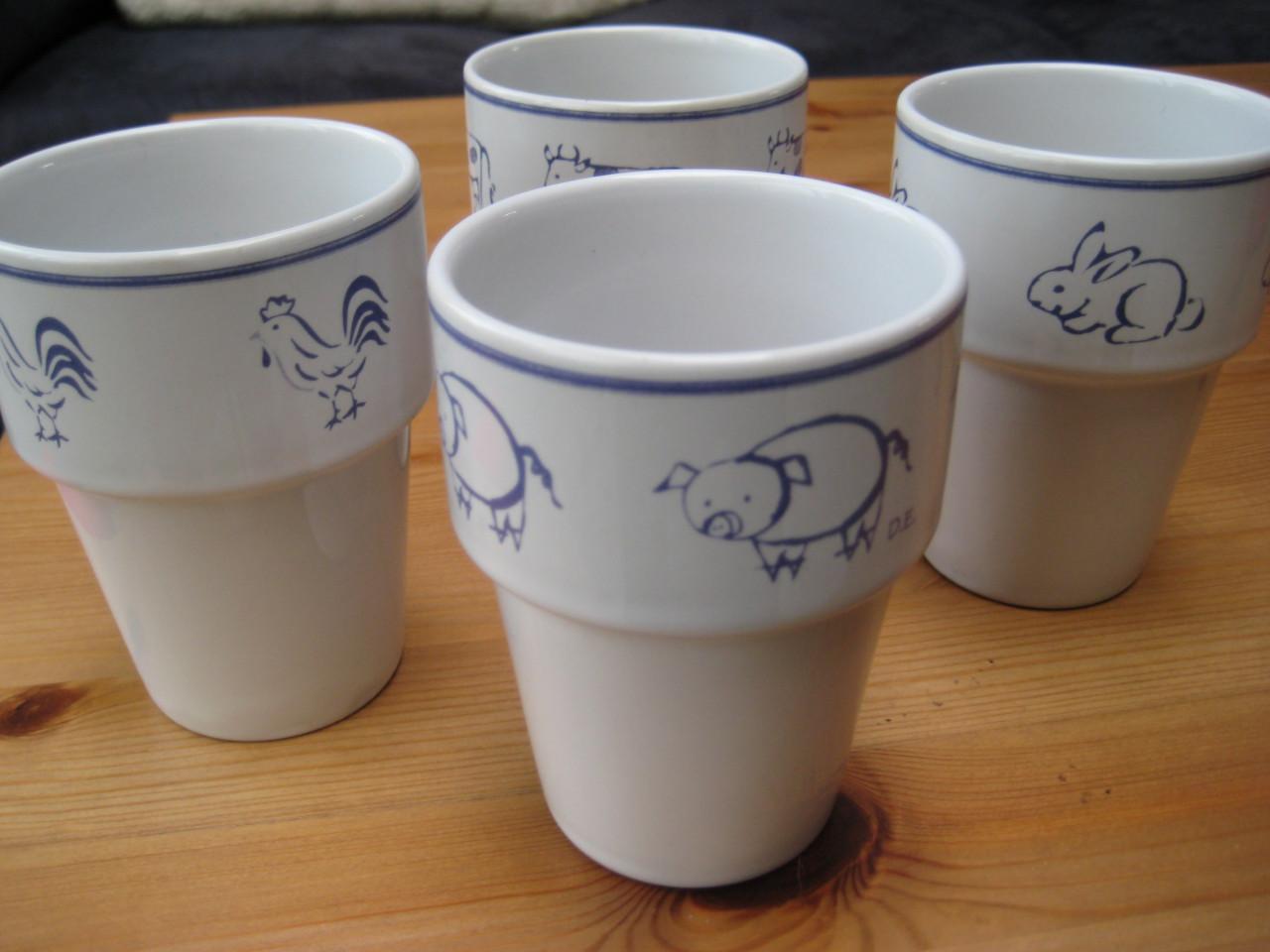 Kopjes, bekers    doos 37