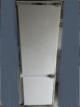 Inbouw koel vriescombinatie koelkast vriezer 177x55 cm.