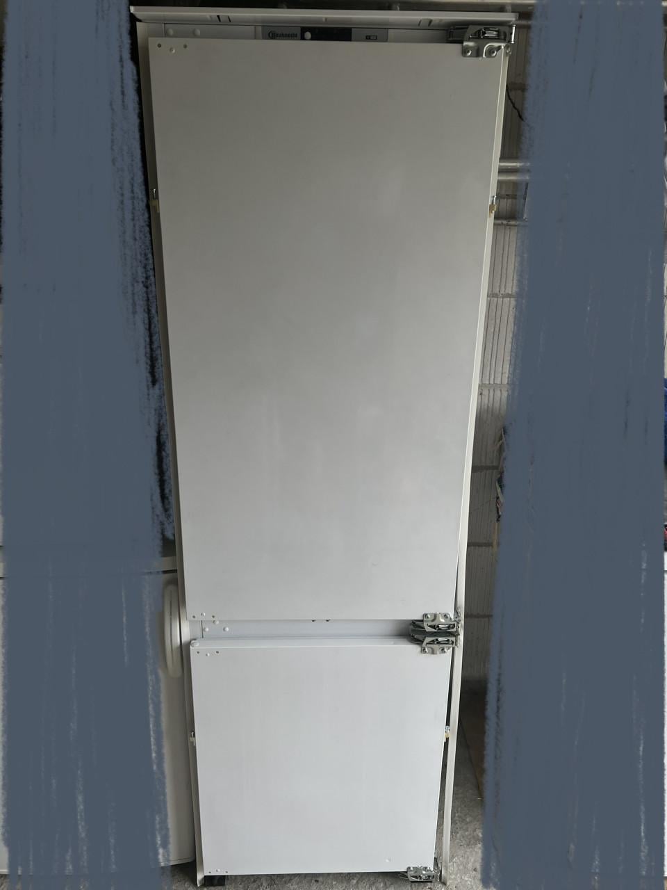 Inbouw koel vriescombinatie koelkast vriezer 177x55 cm.