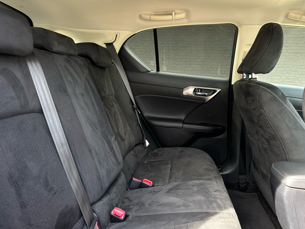 Lexus Ct 200h 25th edition