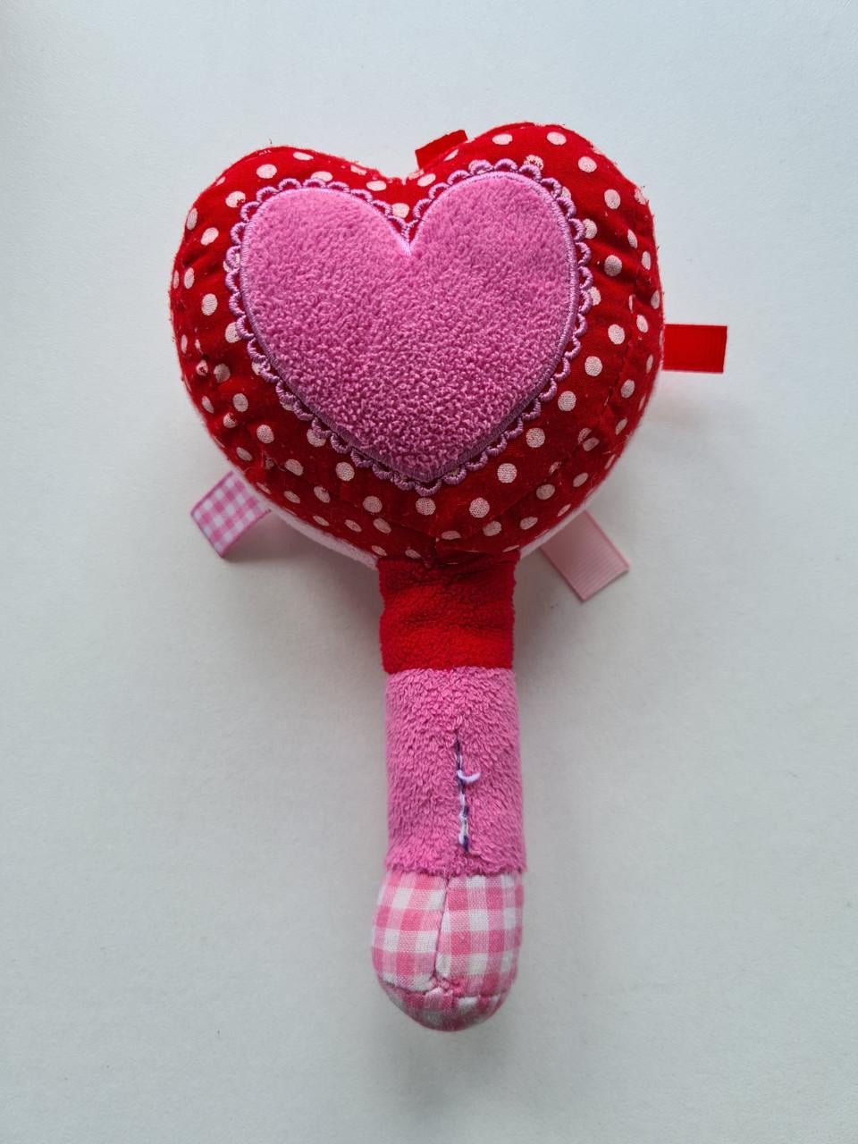 Rood met roze Lief! Lifestyle knuffel of rammelaar in de vorm van een hart