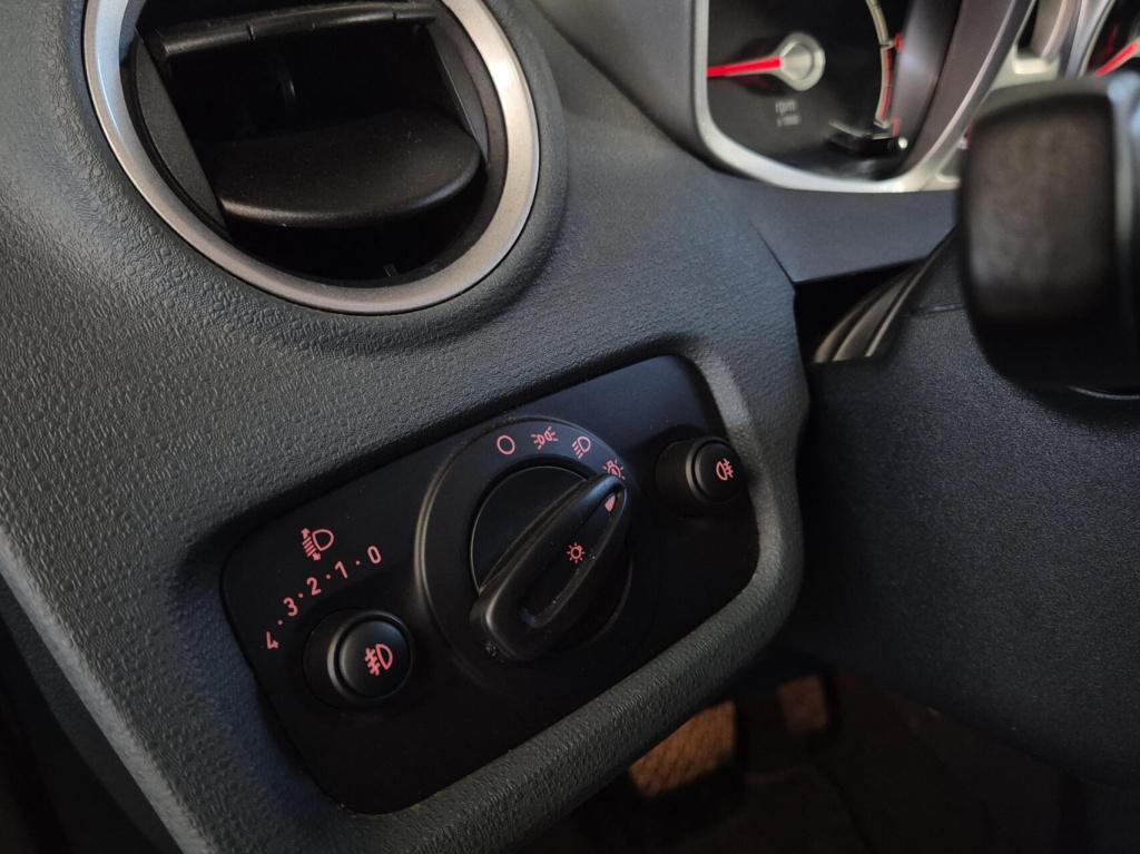 Ford Fiesta 1.4 titanium / automaat / nieuwe distriebutieriem
