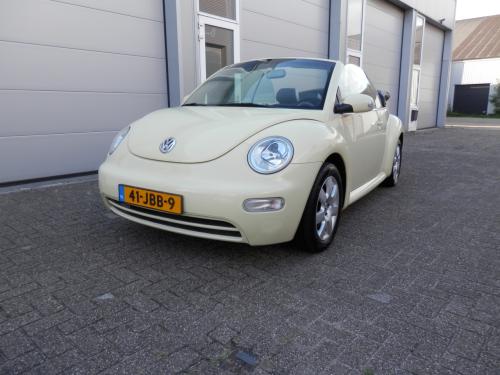 Auto Garant Biedt Aan: Volkswagen Beetle (new) 1.6 Cabrio