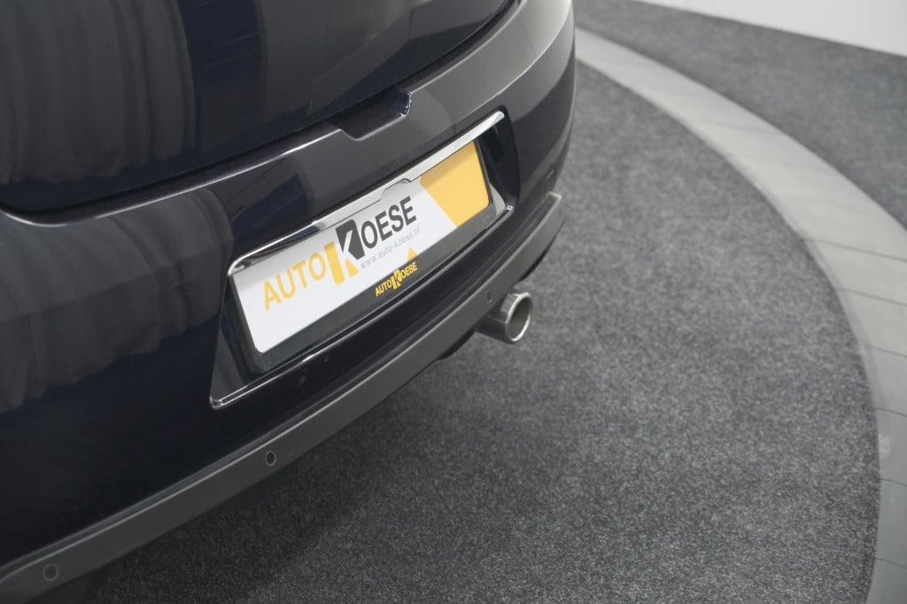Ds Ds 3 puretech 110 so chic | camera | navigatie | parkeersensoren | clima