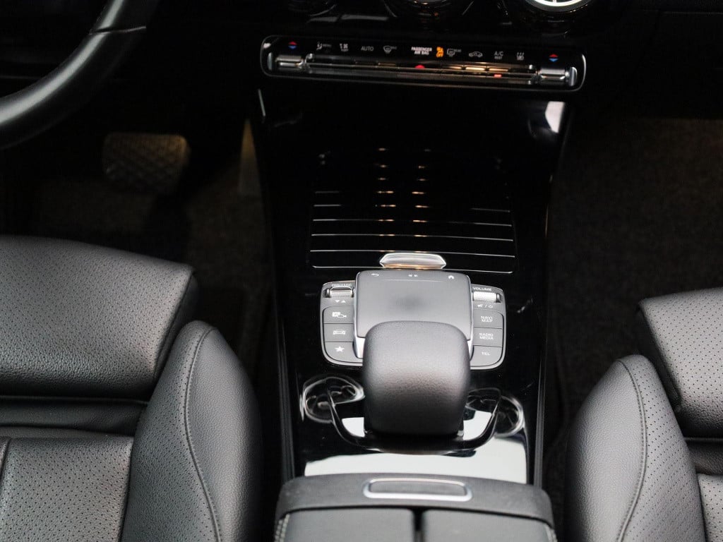 Mercedes-Benz Cla 250 e business solution luxury limited | automaat | lmv |