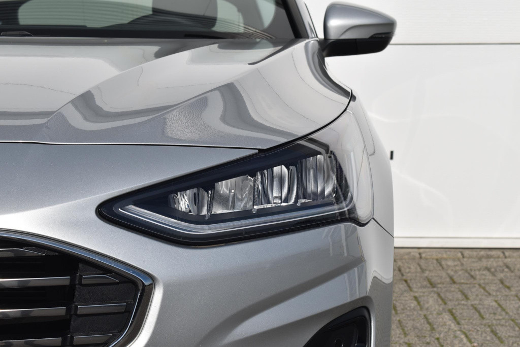 Ford Focus 1.0 ecoboost hybrid titanium | btw auto | navigatie | apple carp