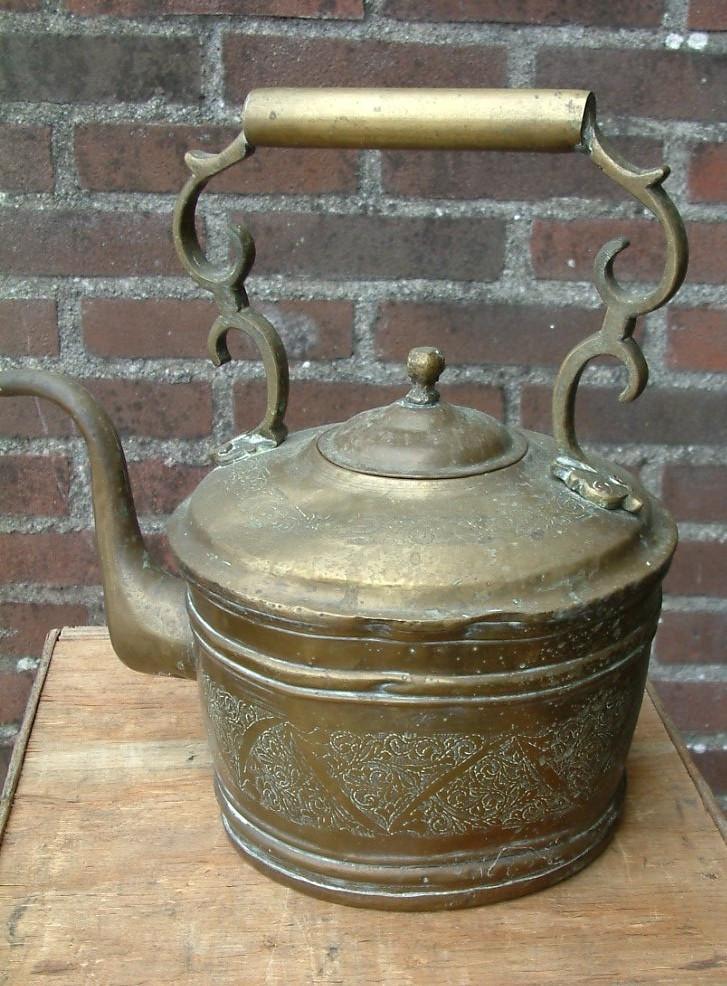 Koperen oude water ketel -echt een oud ding  ook handgemaakt