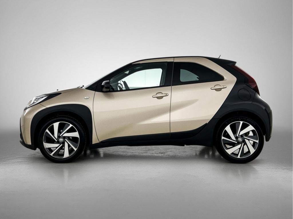 Toyota Aygo x 1.0 vvt-i s-cvt envy automaat | navigatie | jbl soundsystem |