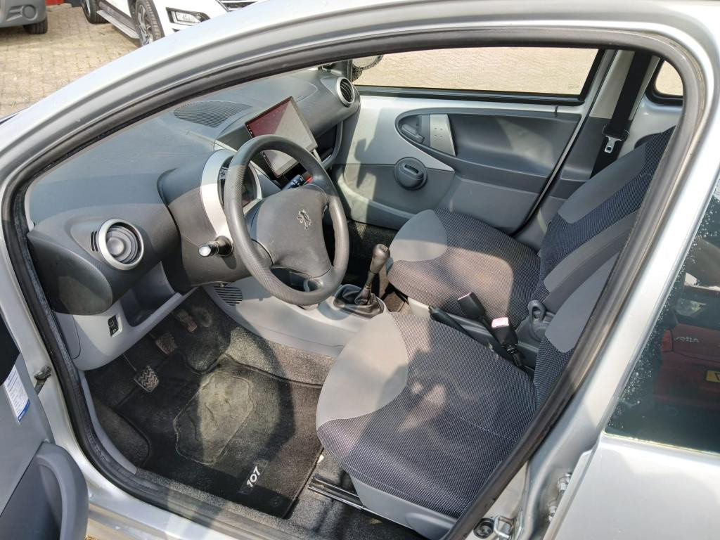 Peugeot 107 xr 1.0 | airco, carplay, beurt, jaar apk, 3 maanden garantie