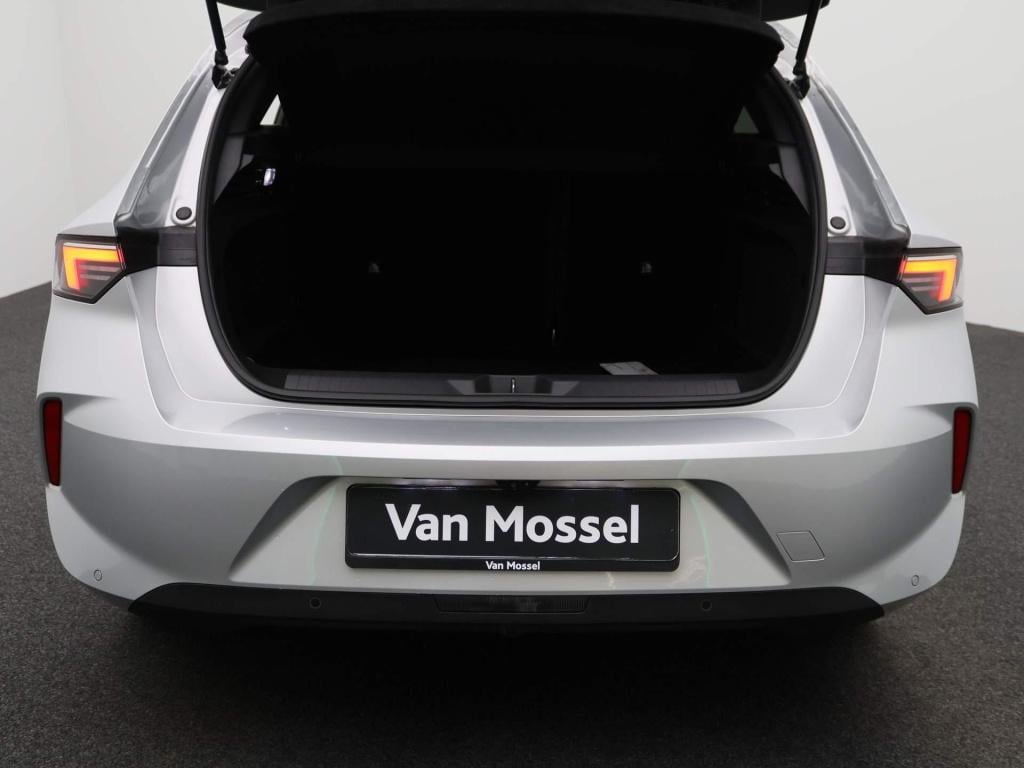 Opel Astra 1.2t business edition | 130 pk | automaat | camera | navigatie |