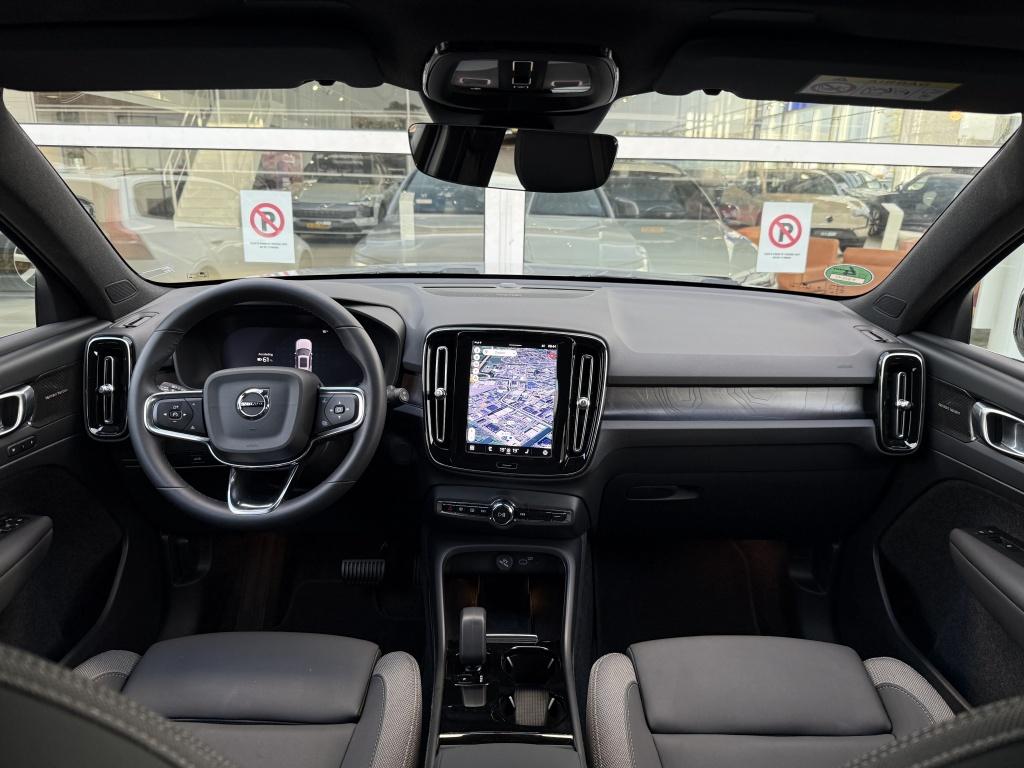 Volvo XC40 recharge ultra 252pk/ 70 kwh| panodak| 360camera| trekhaak