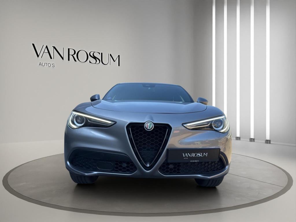 Alfa Romeo Stelvio 2.0 t awd super | 20" | camera | leder / sportstoelen | 