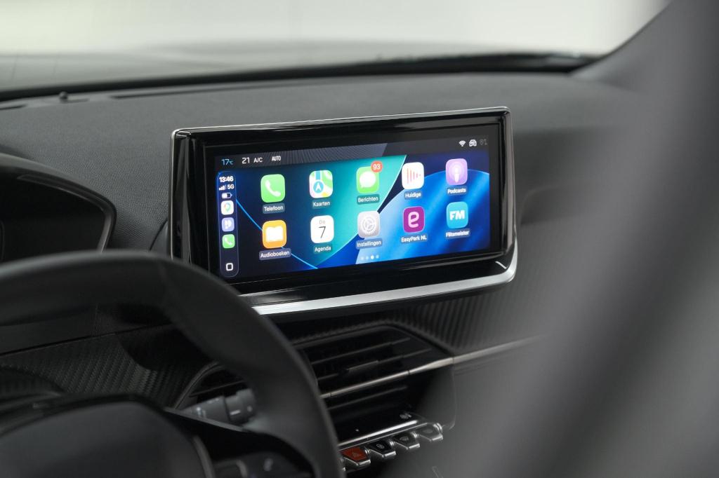 Peugeot 2008 puretech 100 allure | apple carplay | parkeersensoren | climat