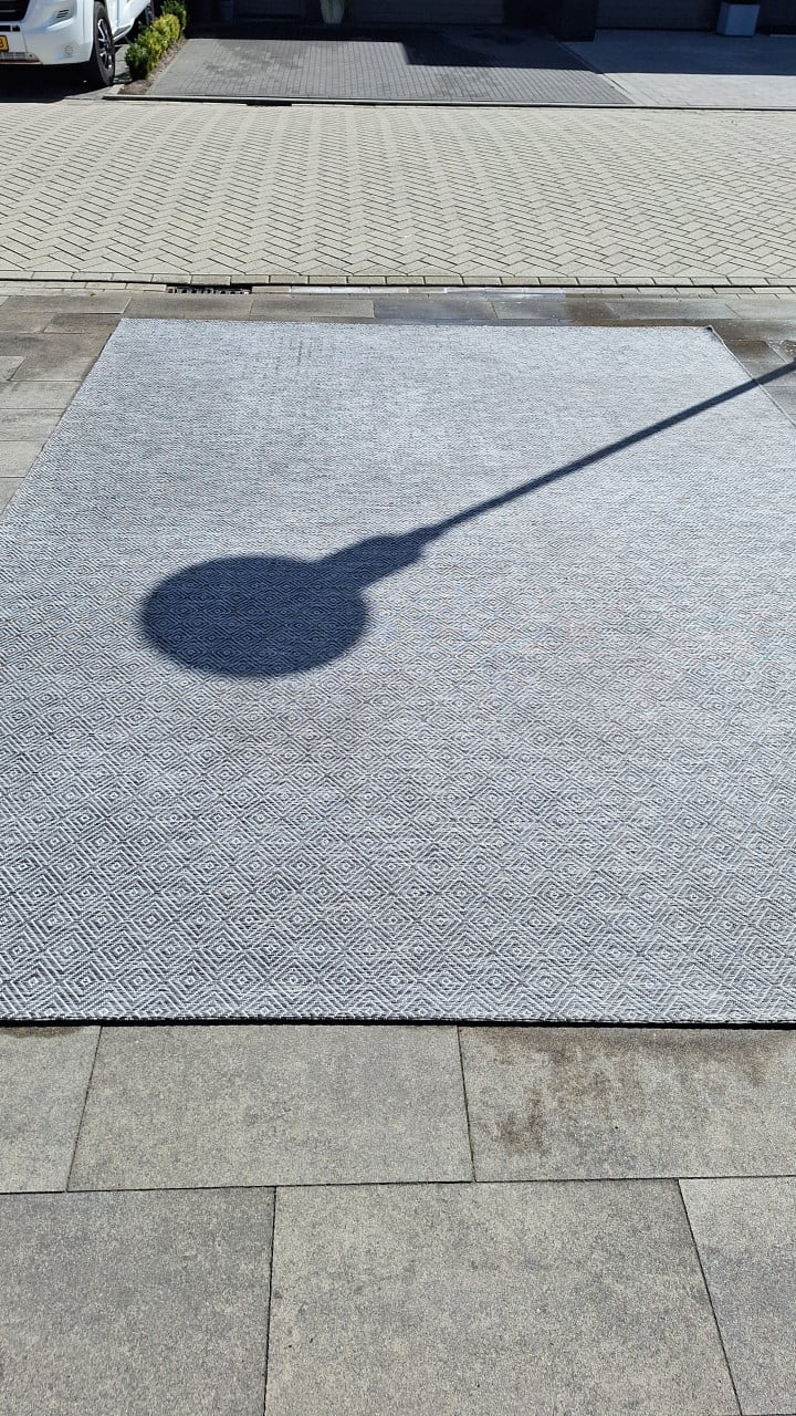 Buitenkleed voor terras of garage.